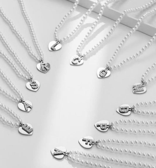 Collana con iniziale