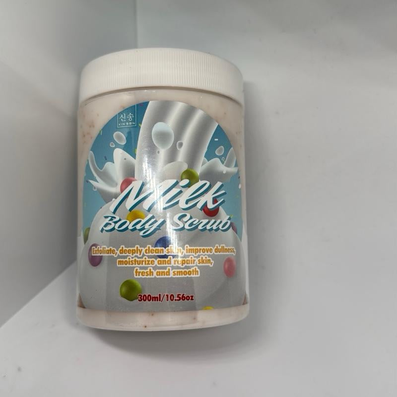 Scrub Al Bianco Latte 300ml per Pelle Fresca e Liscia con Effetto Esfoliante e Idratante